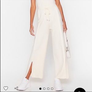 Nasty gal cream split leg cropped sweater pants size 4